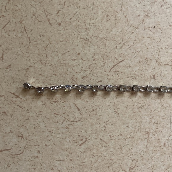 Gorgeous Vintage Rhinestone Glam Necklace - Picture 4 of 10